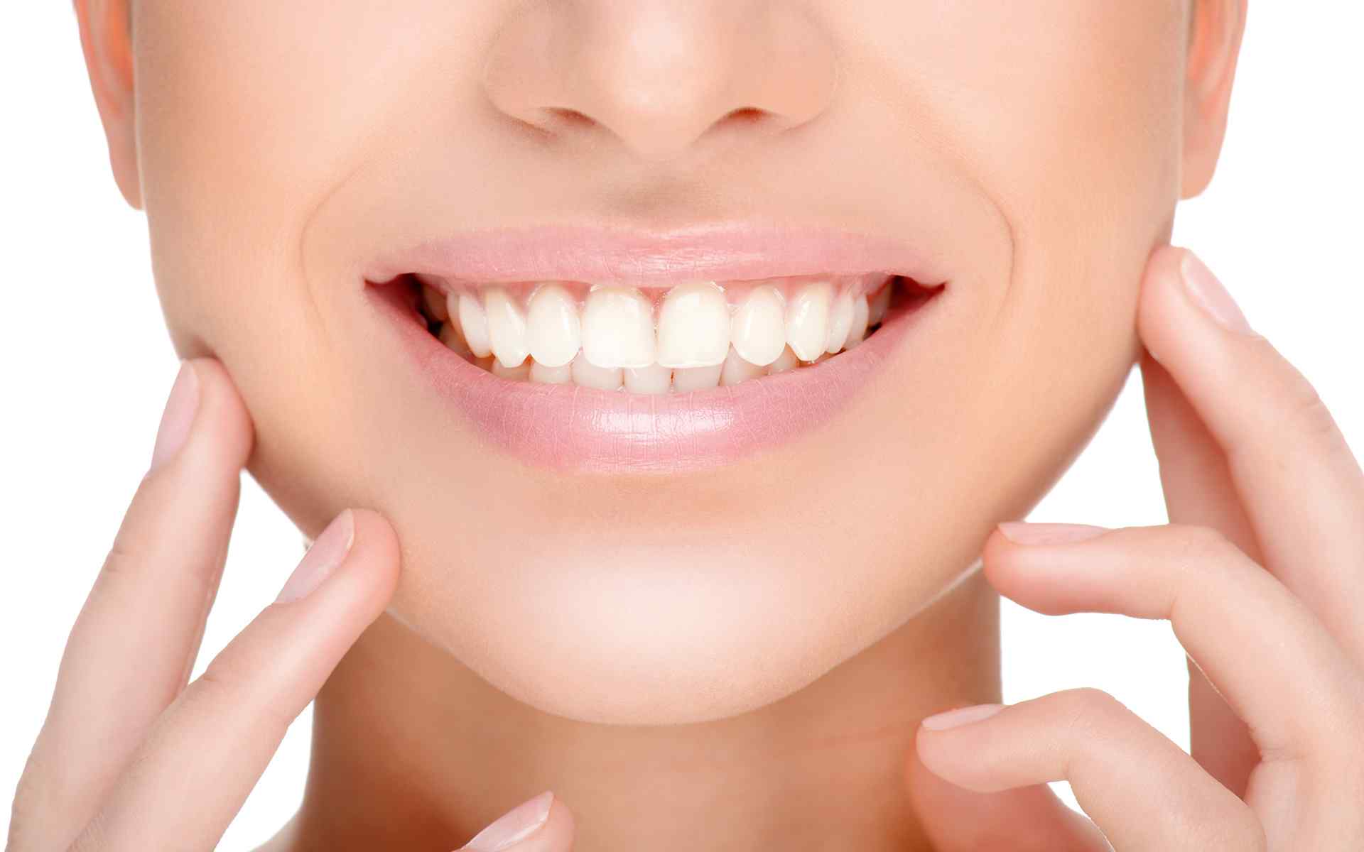 How whitening strips can damage your teeth